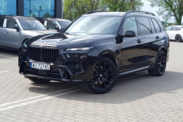 Samochód używany BMW X7 2023 G07 Czarny