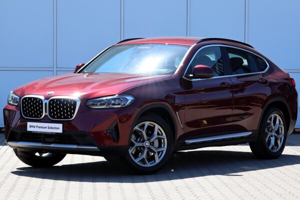 Samochód używany BMW X4 2025 G02 Bordowy