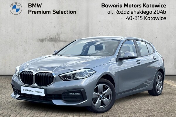 Samochód używany BMW Seria 1 2023 F40 Grafitowy